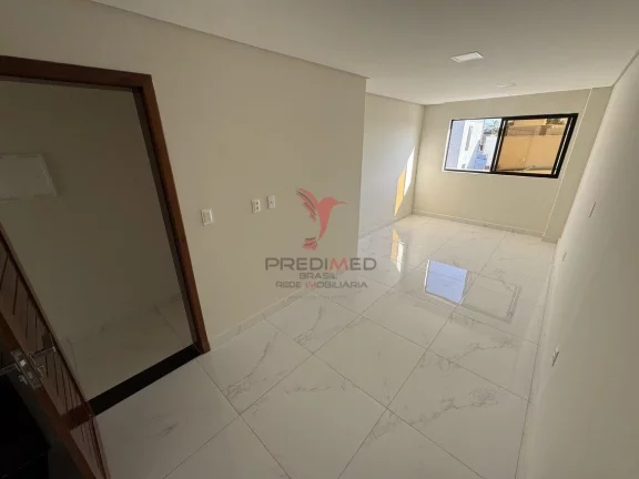Imagem Casa Alto Padrão NOVA em Condomínio Fechado