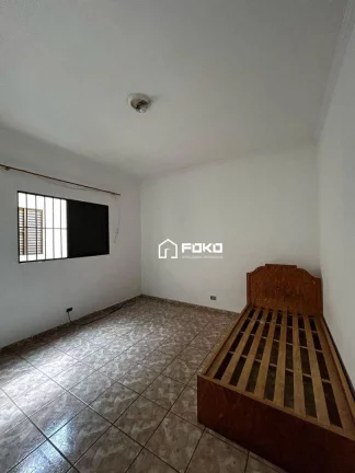 Imagem Sobrado com 3 dormitórios para alugar, 250 m² por R$ 3.180,00/mês - Jardim Rosa de Franca - Guarulhos/SP