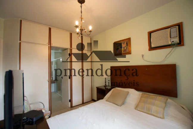 Imagem Apartamento dormts, 1 suite , 2 vagas, varanda,