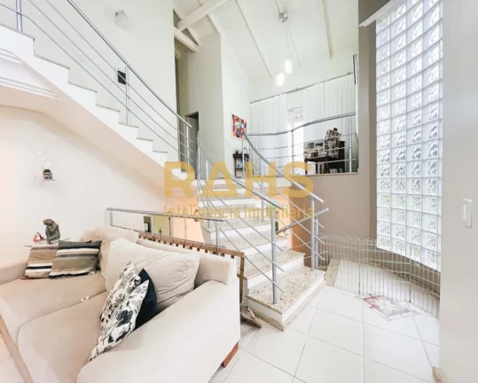 Imagem Sobrado Averbado com mais de 266m² em terreno de 408,27 m², sendo 1 suíte master e mais 3 quartos...