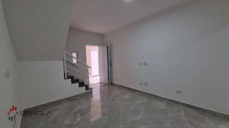 Imagem Sobrado com 2 dormitórios à venda, 63 m² por R$ 300.000,00 - Real - Praia Grande/SP