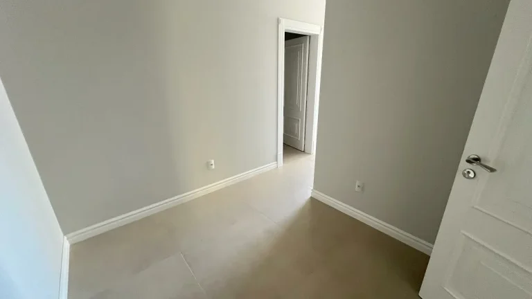 Imagem Apartamento com 4 dormitórios à venda sendo 4 suítes, 190.0 m² por - R$ 5.950.000,00 - Meia Praia - Itapema/SC