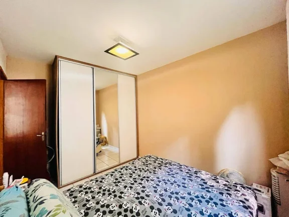 Imagem Apartamento 2 Dormitórios 1 Banheiro com armários planejados