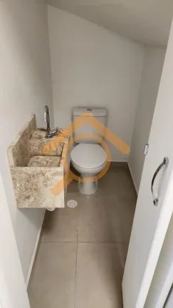 Imagem Residência de Luxo na Vila São Pedro: 3 Quartos, 1 Suíte, 2 Salas, 3 Banheiros, 2 Vagas de Garagem, 110m² - São Paulo-SP.