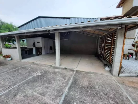 Imagem LINDA CASA A VENDA EM NOVA FRIFURGO.