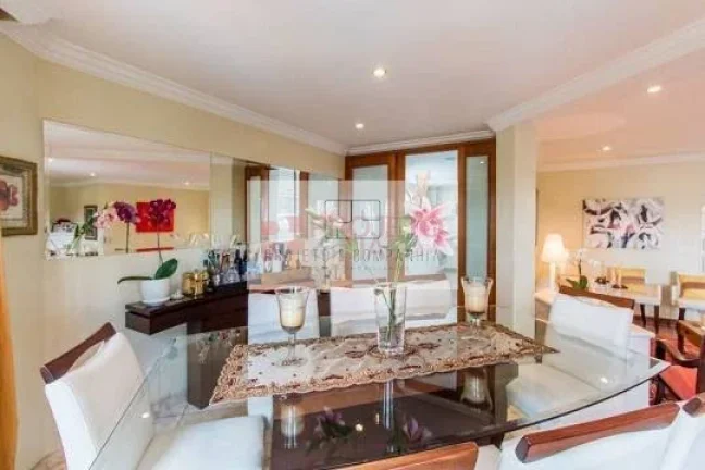 Imagem Casa Sobrado em Chácara Monte Alegre - São Paulo
