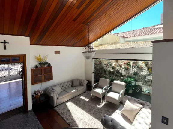 Imagem Sobrado para venda em Residencial Baldassari com 5 quartos, sendo 1 suíte, 368m2