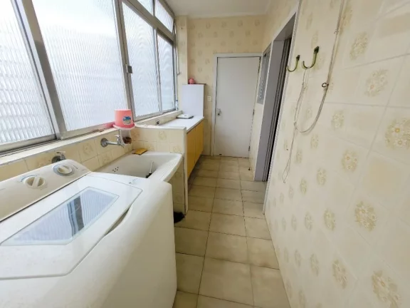 Imagem Apartamento com 3 dormitórios à venda, 100 m² por R$ 440.000,00 - Pitangueiras - Guarujá/SP