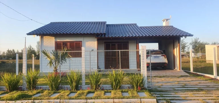 Imagem Casa à venda, com 2 quartos, 78m²