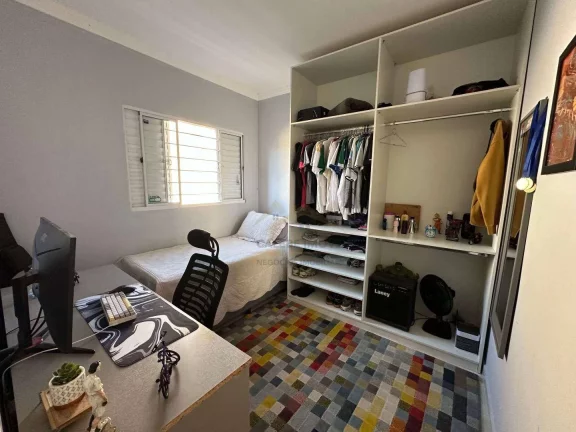 Imagem Sobrado com 5 dormitórios à venda, 210 m² por R$ 650.000,00 - Residencial Donato Flores - Tatuí/SP