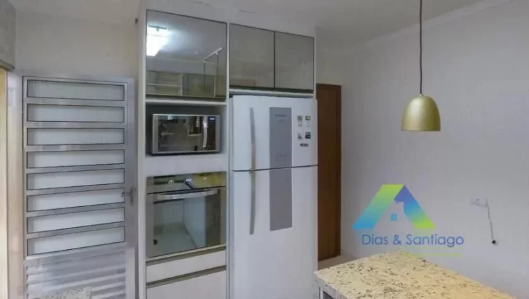 Imagem Vila Nair Casa 250 M², 4 dormitórios, 1 suíte, designer moderno, 4 vagas com ótima localização e valor !!!