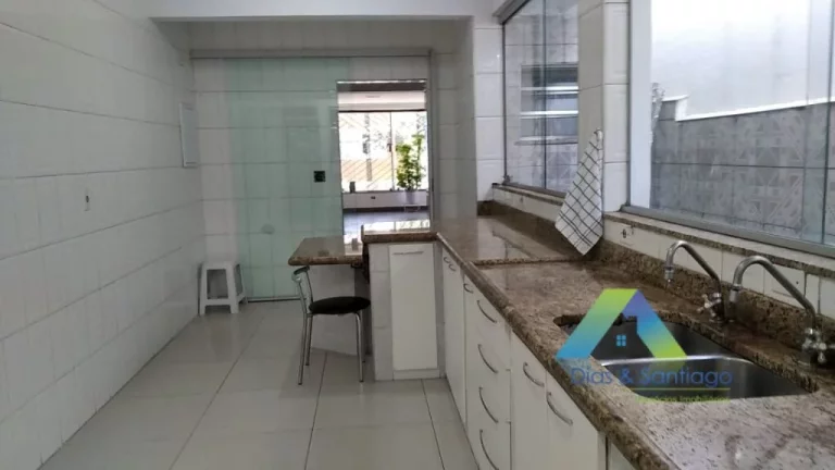 Imagem IPIRANGA OPORTUNIDADE Sobrado 150 metros, 3 dormitórios, 1 suíte, 2 vagas ótima localização e valor !!!