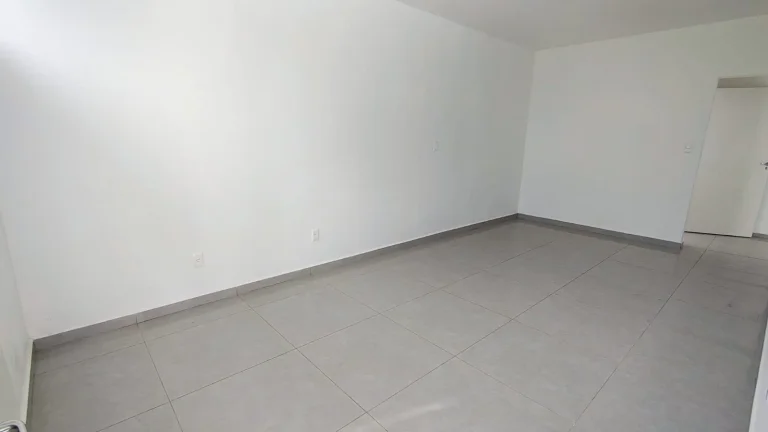 Imagem Casa Comercial para Locação em Sorocaba-SP, Jardim Paulistano: 2 Quartos, 2 Salas, 3 Banheiros, 2 Vagas de Garagem, 150m².