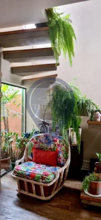 Imagem Imperdível: Casa à venda em São Paulo - SP, na Vila Pompéia, com 2 quartos, 1 suíte, 3 salas, 3 banheiros, 1 vaga de garagem e 120m².