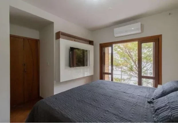 Imagem Sobrado com 3 dormitórios à venda, 238 m² por R$ 1.200.000,00 - Vila Augusta - Guarulhos/SP