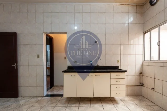 Imagem Casa à venda em São Paulo-SP, Vila Dom Pedro I, 4 quartos, 1 suíte, 2 salas, 1 banheiro, 126m² de área.
