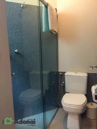 Imagem Sobrado com 4 Quartos e 4 banheiros à Venda, 365 m² por R$ 1.790.000