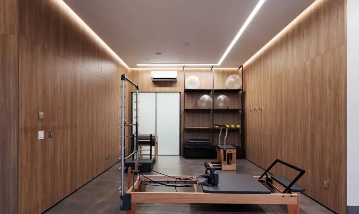Imagem Cobertura Duplex com 7 suítes e 4 vagas de garagem em Balneário Camboriú SC