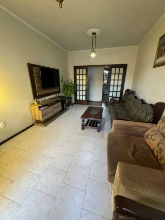 Imagem Casa com 3 dormitórios sendo 1 suíte e 1 vaga de garagem no bairro Guanabara em Joinville SC