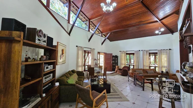 Imagem Casa com 3 dormitórios à venda, 350 m² por R$ 1.300.000,00 - Fazenda Boa Fé - Teresópolis/RJ