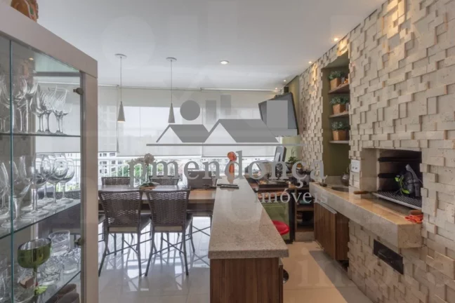 Imagem Apartamento excelente com 165m², 3 suítes e 3 vagas