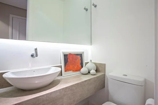 Imagem Apartamento 258M², 3Q, 3 Suítes, 2 Salas, 5 Banheiros, 4 Vagas, Varanda Gourmet, Academia, Piscinas, Churrasqueira, Salão de Festas e Jogos, Depósito.
