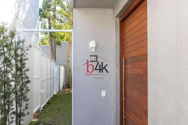 Imagem Casa em Condomínio à venda, 483 m², 4 dormitórios e 5 vagas na Granja Julieta
