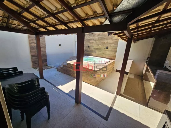 Imagem Casa com 5 dormitórios à venda, 200 m² por R$ 1.200.000 - Praia do Foguete - Cabo Frio/RJ