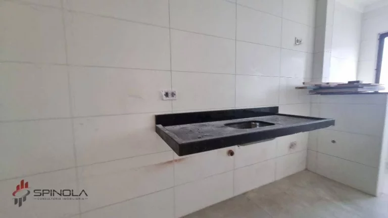 Imagem Apartamento com 2 dormitórios à venda, 42 m² por R$ 529.000,00 - Maracanã - Praia Grande/SP