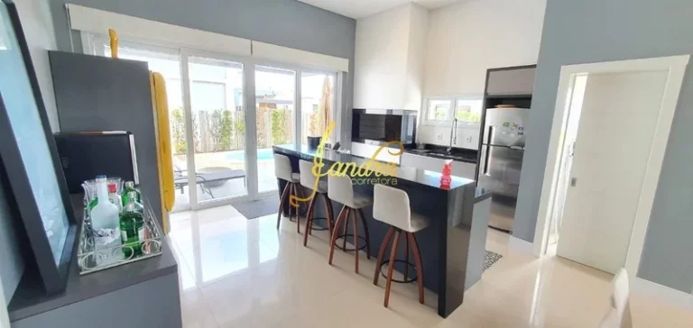 Imagem Casa térrea em condomínio fechado mobiliada e decorada 160m2