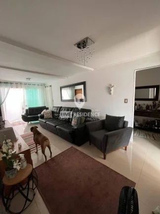 Imagem Sobrado Espaçoso em Itatiba: 4 Dorms, Lazer Completo e Piscina! Financiável