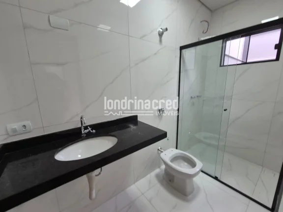 Imagem Casa com 2 quartos (1 suíte), planta bem distribuída, 2 vagas, 80m² construídos em terreno de 125m² na região sul de Londrina