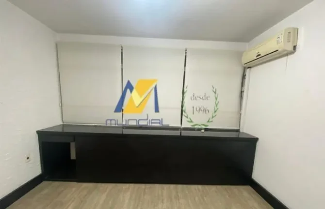 Imagem Vendo Sala Comercial em São Caetano, Centro. Proximo a Av Goias.