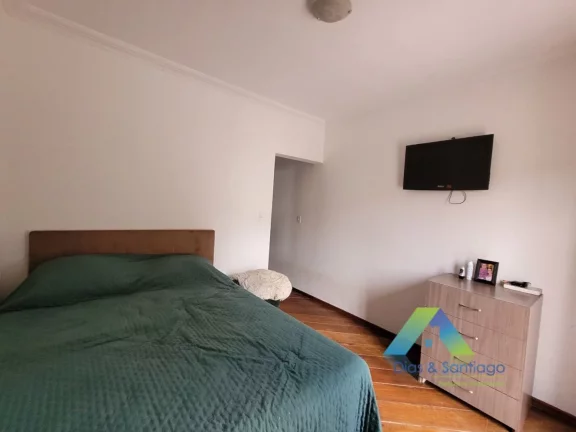 Imagem Casa para venda com 2 dormitórios, 1 suíte e 2 banheiros na Vila das Mercês!!