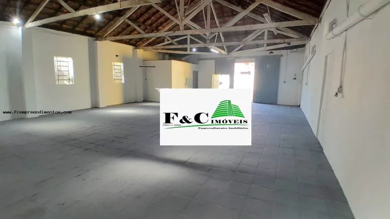 Imagem Barracão para Locação em Limeira, Vila Camargo, 1 banheiro, 1 vaga