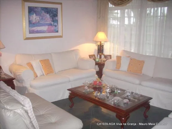 Imagem Casa com 3 dormitórios à venda, 310 m² por R$ 1.500.000,00 - Granja Viana - Carapicuíba/SP