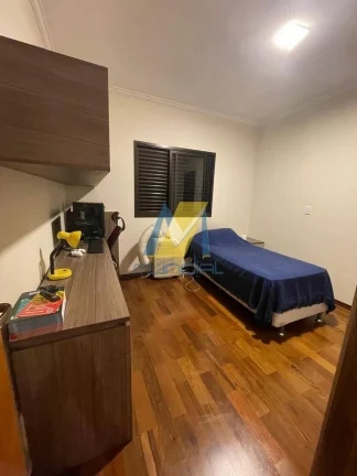 Imagem Sobrado amplo com 4 dormitórios e área gourmet - 192m²