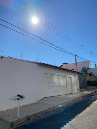 Imagem CASA Á VENDA EM ÁREA NOBRE DA CIDADE EM FRANCA/SP