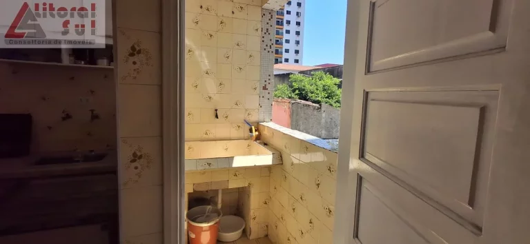 Imagem Apartamento à venda em Praia Grande-SP, bairro Tupi: 1 quarto, 1 sala, 1 banheiro, 1 vaga, 55m² de área!