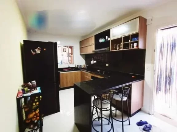 Imagem Sobrado com 2 dormitórios à venda, 125 m² por R$ 439.000,00 - Vila Amorim - Suzano/SP