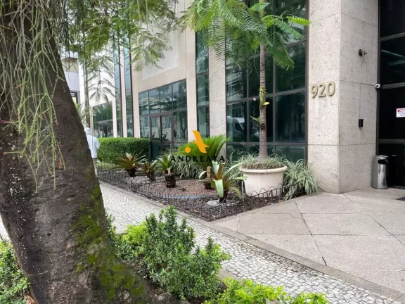 Imagem Jacarepagua na Freguesia Loja com 580m²