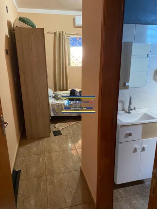 Imagem Rancho vende R$ 500.000 Club Naútico Miguelópolis - SP, 3 quartos sendo 1 suíte, piscina, churrasqueira.