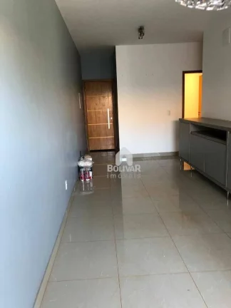 Imagem Casa com 3 dormitórios para alugar, 150 m² por R$ 2.940,00/mês - Araporã - Araporã/MG