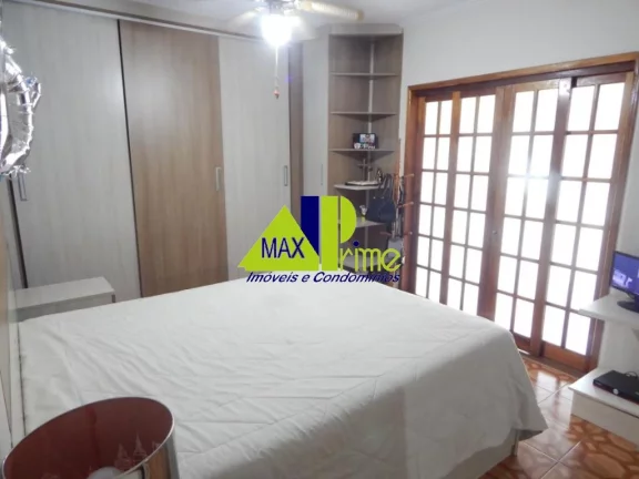 Imagem Casa para locação em São Paulo-SP, Vila Domitila: 3 quartos, 1 suíte, 3 banheiros, 3 vagas de garagem!