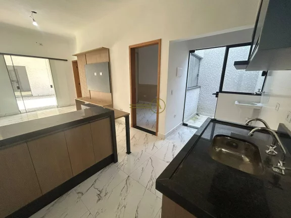 Imagem Kitnet Mobiliada à Venda – Próxima ao Mar e à Av. Padre Anchieta – 285mil