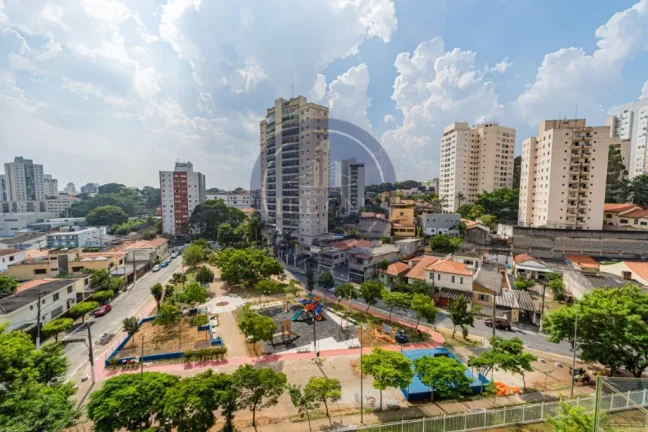 Imagem Apartamento à venda em SP: 3 quartos, 1 suíte, 2 salas, 2 banheiros, 2 vagas de garagem na Vila Campestre - 90m².