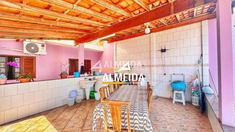 Imagem Casa com 3 dormitórios à venda, 179 m² por R$ 700.000,00 - Vila Operária - Rio Claro/SP
