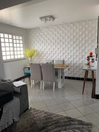 Imagem Casa no Condomínio Porto Feliciano: 2 Quartos, Piscina Particular - Confira!