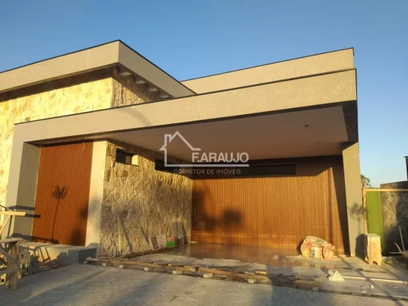 Imagem Casa em Condomínio à venda em Alphaville Nova Esplanada com 243m² 3 suítes, 4 vagas