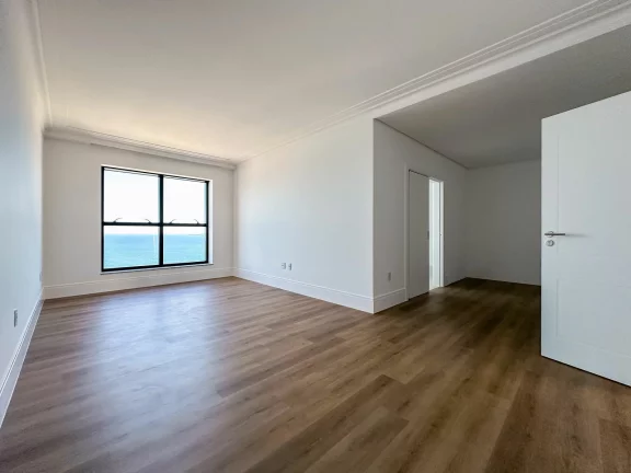 Imagem Cobertura com 5 dormitórios à venda sendo 4 suítes, 460.56 m² por - R$ 12.500.000,00 - Castelo Branco - Itapema/SC
